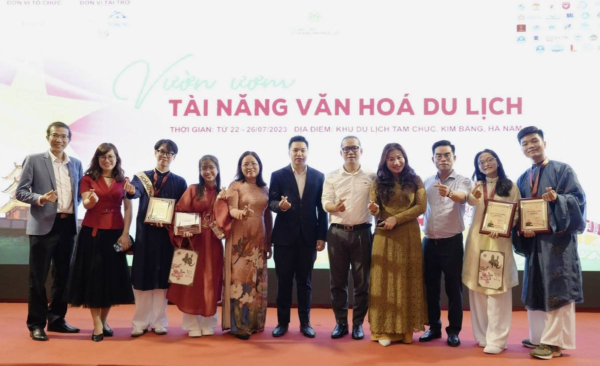 Khoảnh khắc Mùa 3